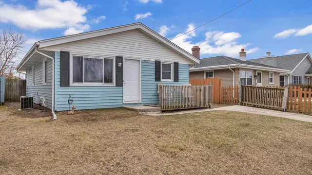 1417 Macarther AVENUE, Sheboygan, WI 53083