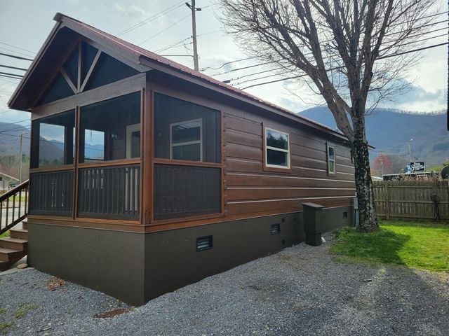 3962 Soco Rd #15, Maggie Valley, NC 28751