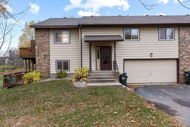 826 Prairie Ln SW, Alexandria, MN 56308