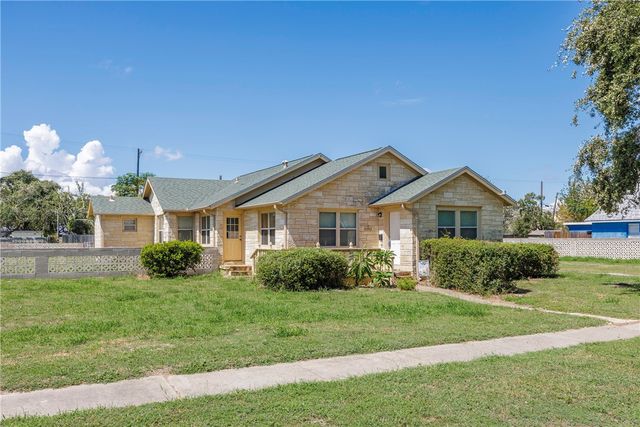 126 N  Whitney St, Aransas Pass, TX 78336