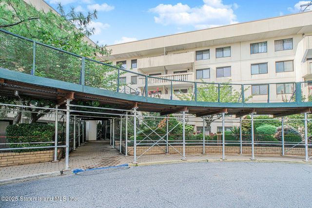 11 Windham Loop #2CC, Staten Island, NY 10314