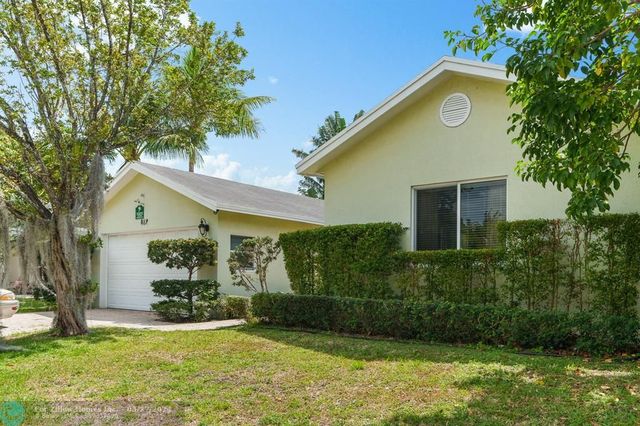 812 NW 26th St, Wilton Manors, FL 33311