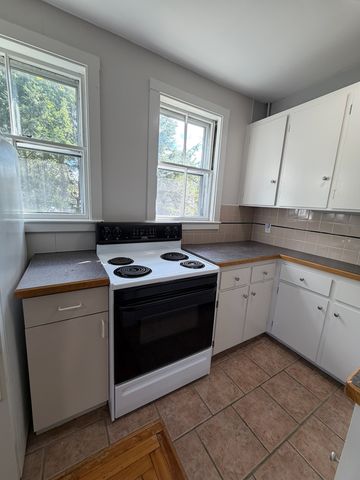 31 Auburn St #3, West Newton, MA 02465