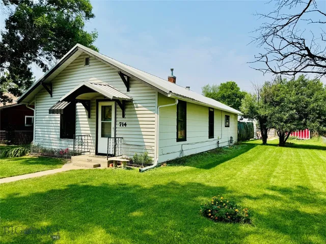 714 Front St, Fort Benton, MT 59442