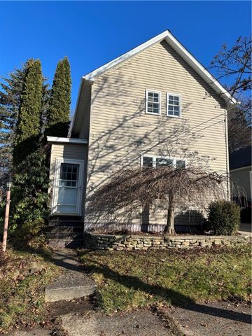 3839 Wood St, Erie, PA 16509