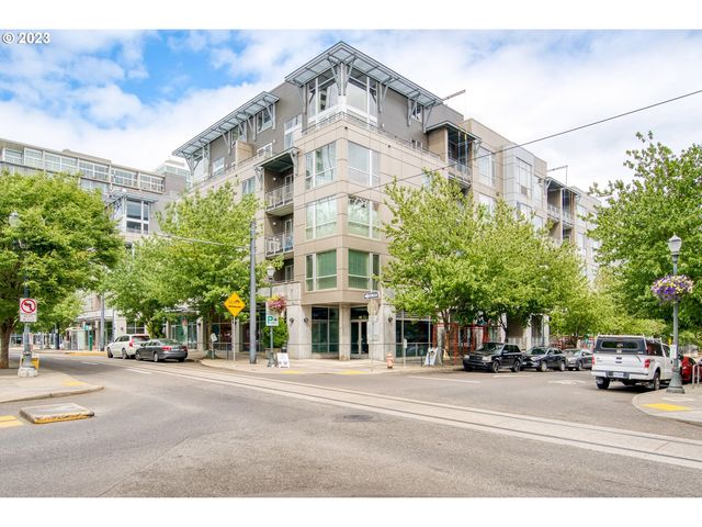 1125 NW 9th Ave #303, Portland, OR 97209