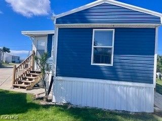 16917 Captains Dr, Bokeelia, FL 33922