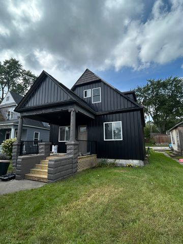 1711 24th St, Port Huron, MI 48060