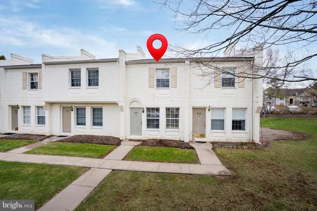 973 Stratford Ct, State College, PA 16801
