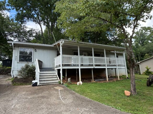 900 Cat Creek Rd, Franklin, NC 28734