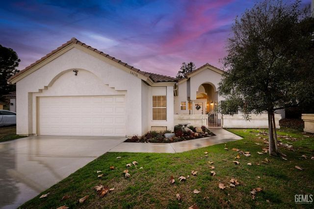 16150 Match Pointe Ct, Bakersfield, CA 93306