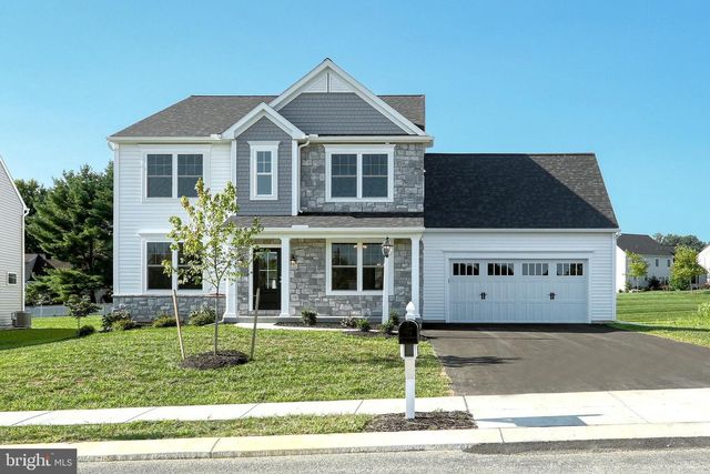 325 Reserve Ln, Mechanicsburg, PA 17050