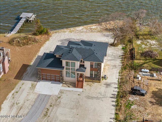 371 Narrow Shore Road, Aydlett, NC 27916