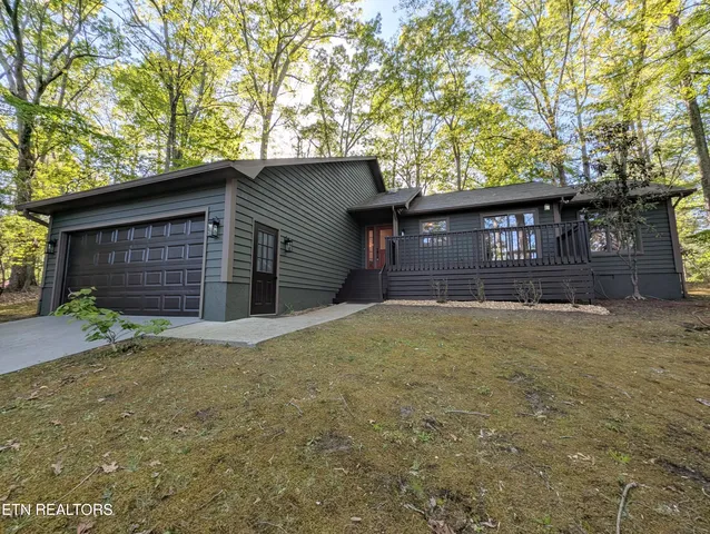 265 Lakewood Dr, Fairfield Glade, TN 38558