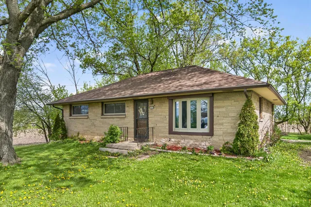 3440 W 5 Mile ROAD, Franksville, WI 53126