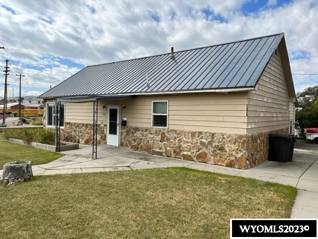 112 S  4th West St, Green River, WY 82935