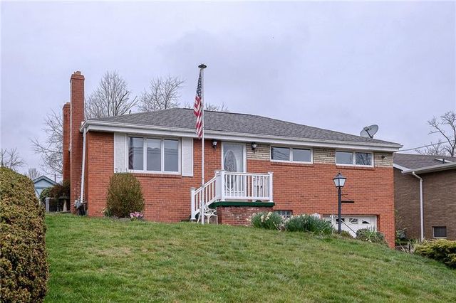 3485 Bench Dr, Pittsburgh, PA 15236