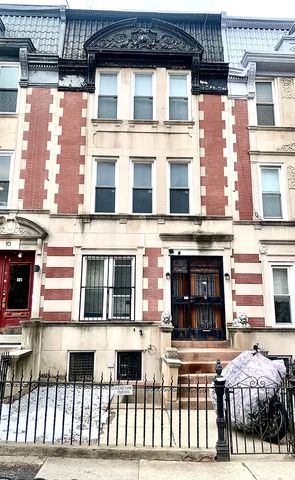 8 Saint Charles Pl, Brooklyn, NY 11216