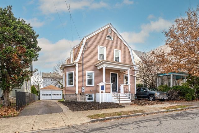 663 Cottage St, New Bedford, MA 02740