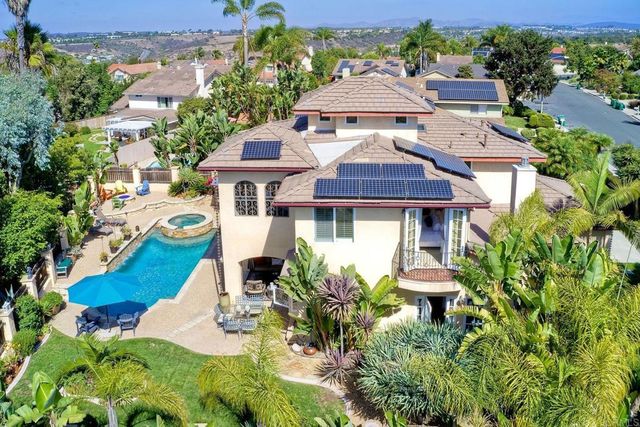 6435 Flamenco St, Carlsbad, CA 92009