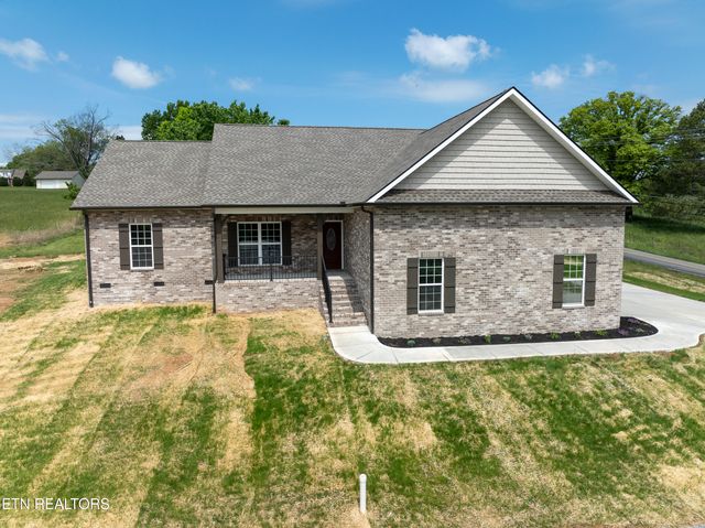 1327 Forest Hill Rd, Maryville, TN 37803