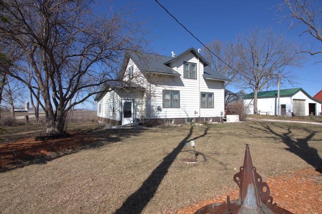 3458 Hayes Ave, Gowrie, IA 50543