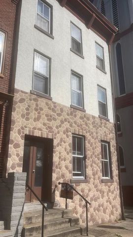 27 S  11th St #4, Reading, PA 19602