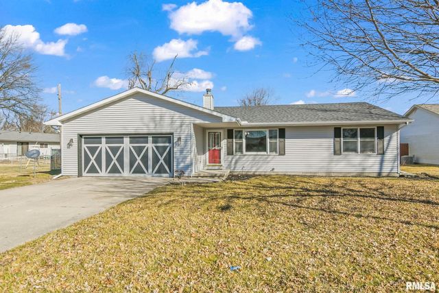 408 S  State St, Chatham, IL 62629
