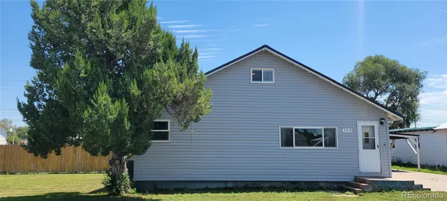 208 5th Street, Ovid, CO 80744