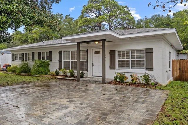 303 Hollywood Blvd NE, Fort Walton Beach, FL 32548