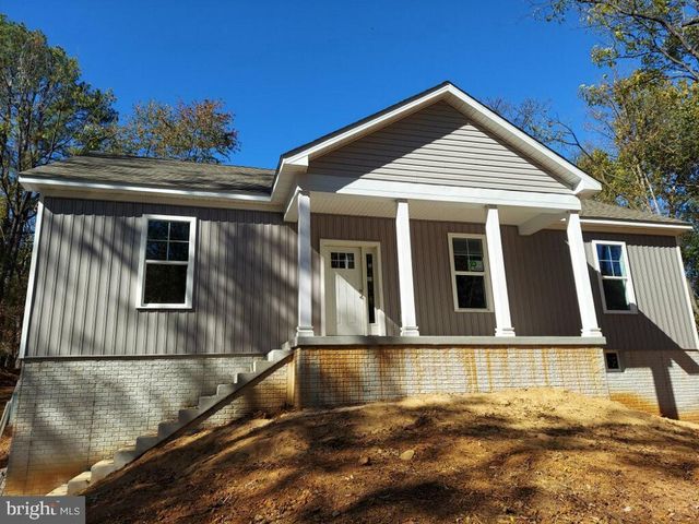 137 Dawn Ln, Harpers Ferry, WV 25425