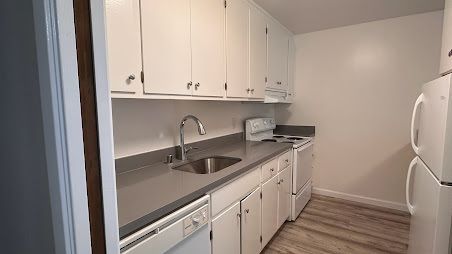 315 Wayne Pl #304, Oakland, CA 94606