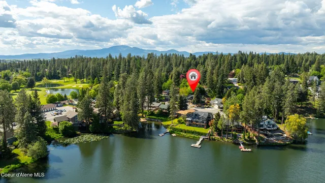 1997 E  Avondale Ln, Hayden Lake, ID 83835