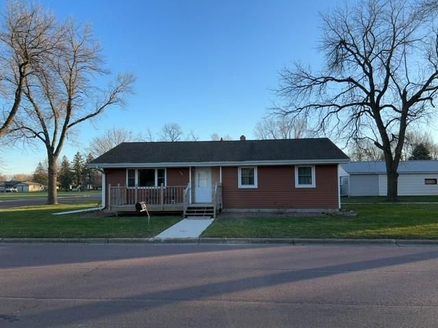 507 8th St, Westbrook, MN 56183