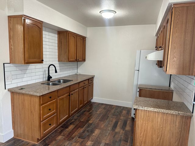 2311 E  White Ave #201, Fresno, CA 93701
