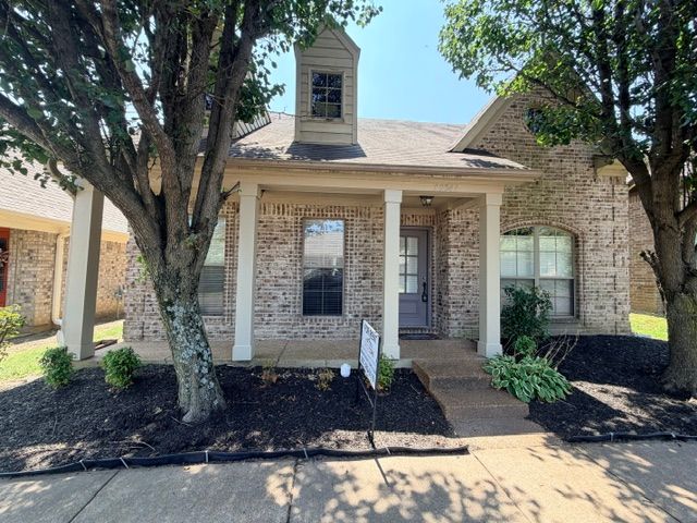 10241 Evening Hill Dr, Cordova, TN 38016