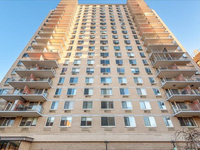 118-18 Union Tpke #21H, Jamaica, NY 11415