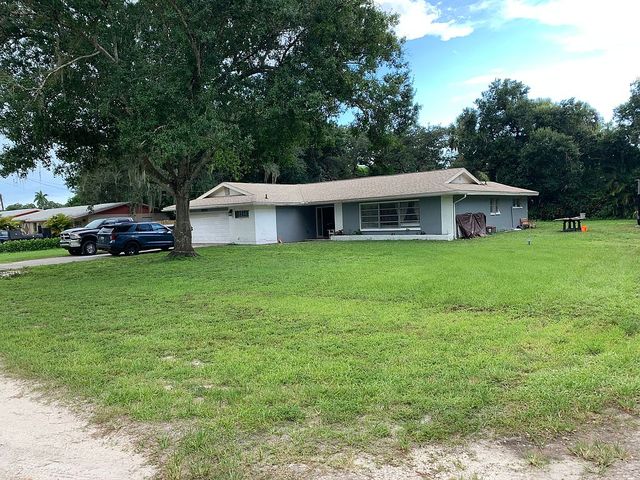 1835 Magnolia Dr, North Fort Myers, FL 33917