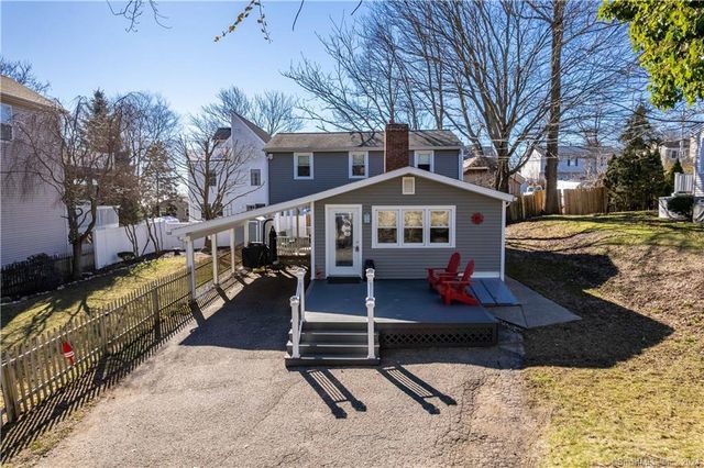 62 Soundview Ave, Milford, CT 06460