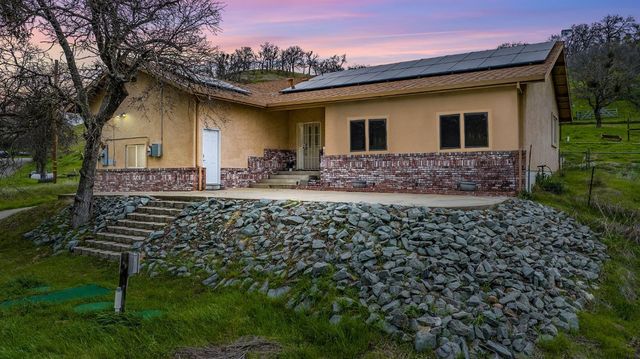 6753 Jenny Lind Rd, Valley Springs, CA 95252