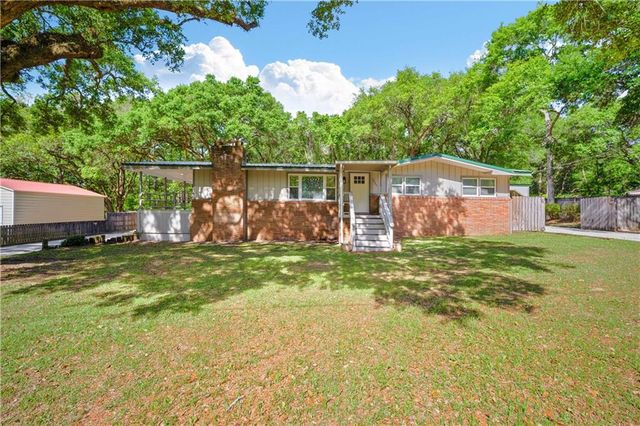 12622 McKee Rd, Irvington, AL 36544