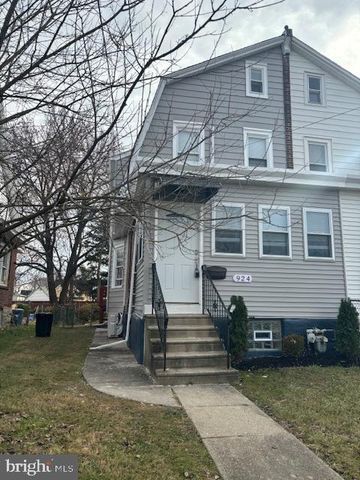924 Bedford Ave, Collingdale, PA 19023