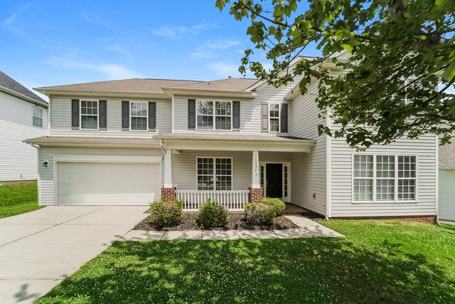 16826 Macanthra Dr, Charlotte, NC 28213