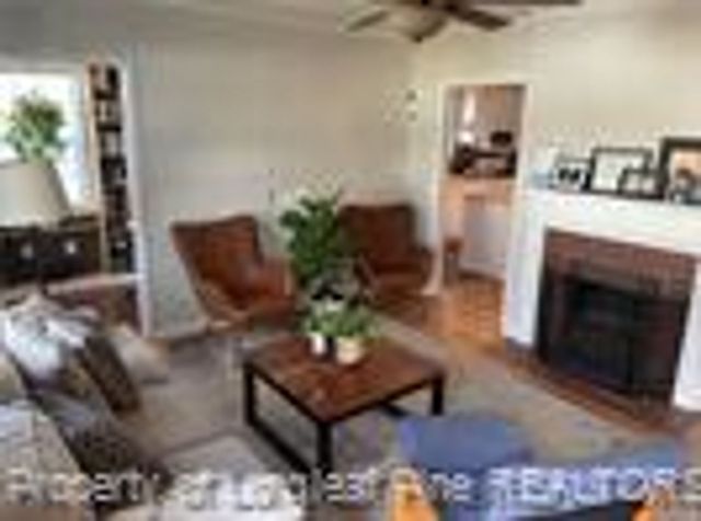 213 Marshall Rd, Fayetteville, NC 28303