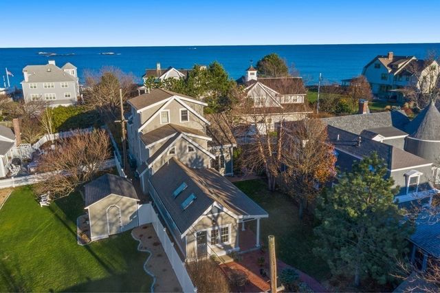 14 Cherry Ln, Scituate, MA 02066