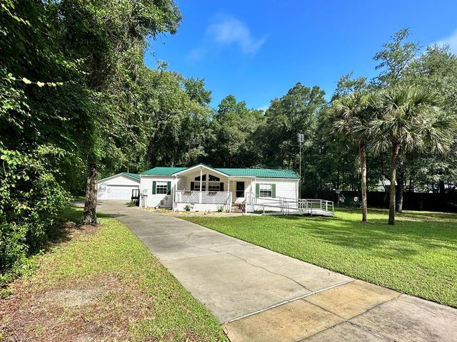 17370 NW 82nd Ter, Fanning Springs, FL 32693
