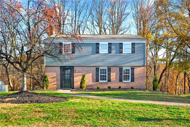 134 Rebecca Dr, Pittsburgh, PA 15237