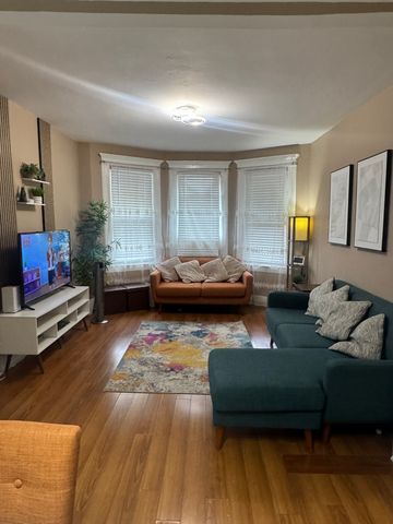 93 W  17th St #2, Bayonne, NJ 07002