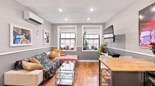 457 Lafayette Ave #1, Brooklyn, NY 11205