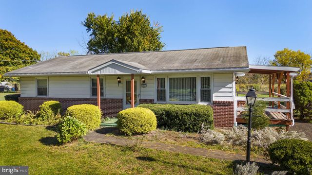 1407 Edgeview St, East Greenville, PA 18041